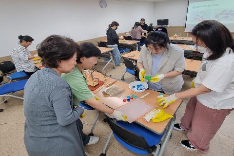 [금정구평생학습관] 플라스틱 병뚜껑으로 생활용품 만들기(원데이 특강) (24년2학ㄹ기)
