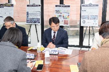 10.16. 부마민주항쟁 명예거리 상징물 조성 간담회